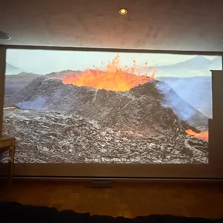 Heimkino Ac Projector King Bed Проживание в семье Гёппинген